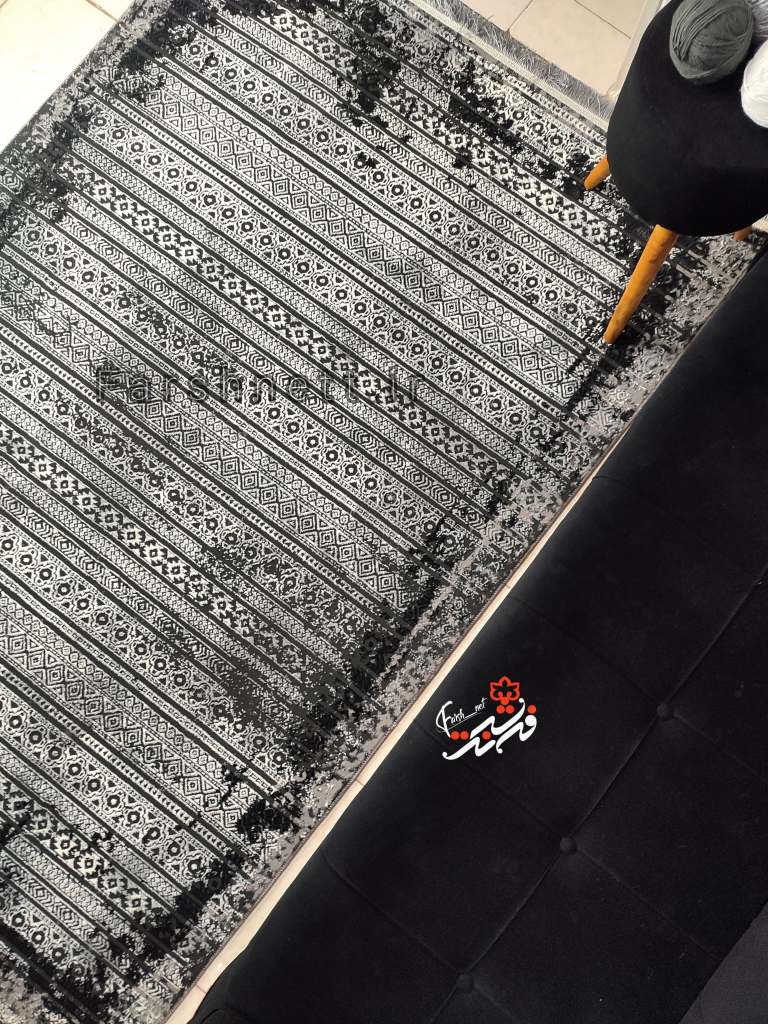 فرش ماشینی لوتوس طرح ۹۳۵۲ رنگ مشکی